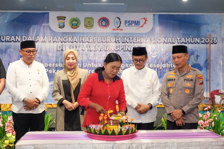 Kapolresta Tanjungpinang Hadiri Syukuran Hari Buruh Internasional Tahun 2025 