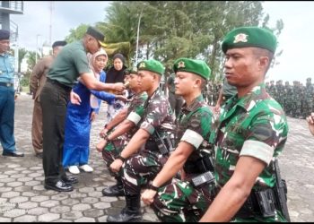 Kasrem 033/WP Pimpinan Upacara Penerimaan Pasukan Yon TP 849 Beladau Sakti