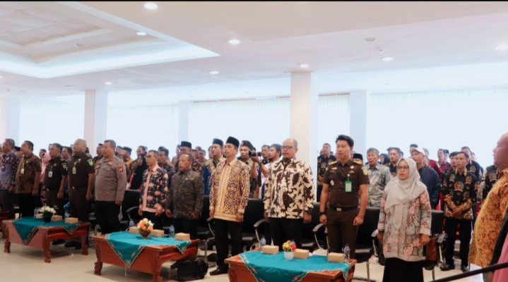 Kejati Kepri dan Pemkab Kepulauan Anambas Berjalan Bersama, Demi “Desa JUARA” yang Bersih dan Sejahtera.