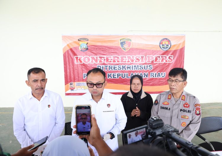 DITRESKRIMSUS POLDA KEPRI UNGKAP KASUS PEMALSUAN DOKUMEN PERASURANSIAN