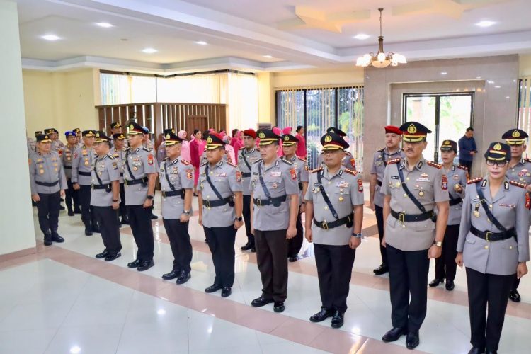 KAPOLDA KEPRI PIMPIN SERTIJAB  PEJABAT UTAMA POLDA KEPRI, Kombes. Pol. Indra Ranu Dikarta Sebagai Kapolresta Tanjungpinang