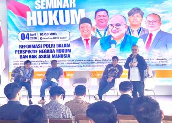 Ketua Dewan Pembina Puspolkam Indonesia Menjadi Pembicara Seminar Hukum di Bandung